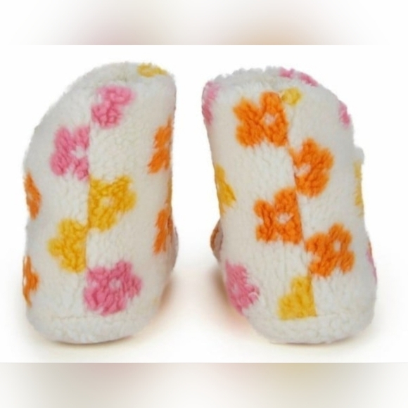 Slipper Boots Sherpa Boho Daisy Booties Warm Comfy Cozy Cute Winter Socks 10 NWT - Picture 10 of 12